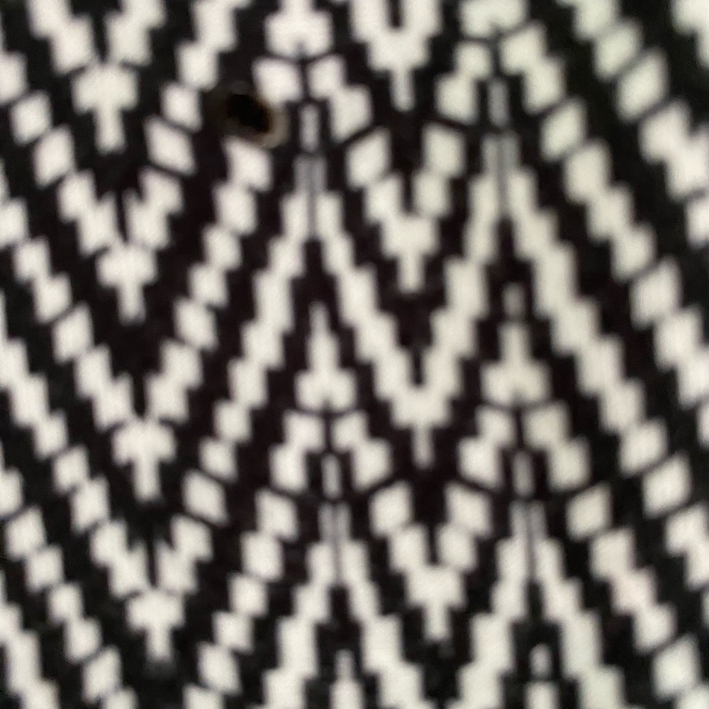 Top size small - Picture 2 of 2